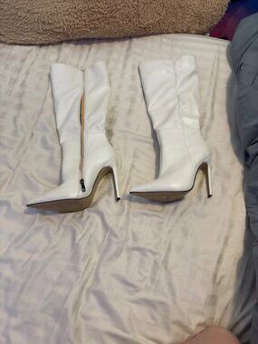 White full boots
